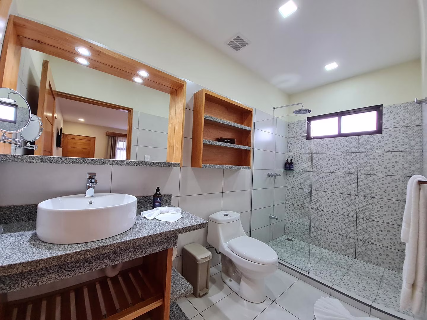 Forest Superior bathroom at Sibu Boutique Hotel