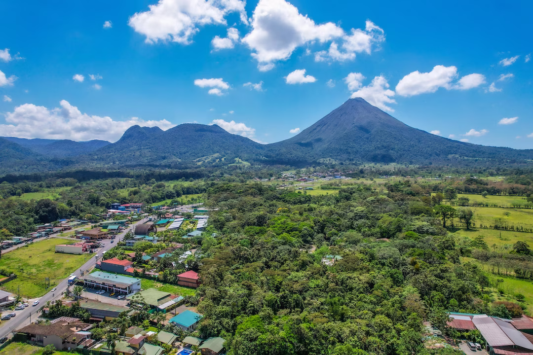 91f37116 dfd6 48ab 989f 8654c4ec225d arenal volcano