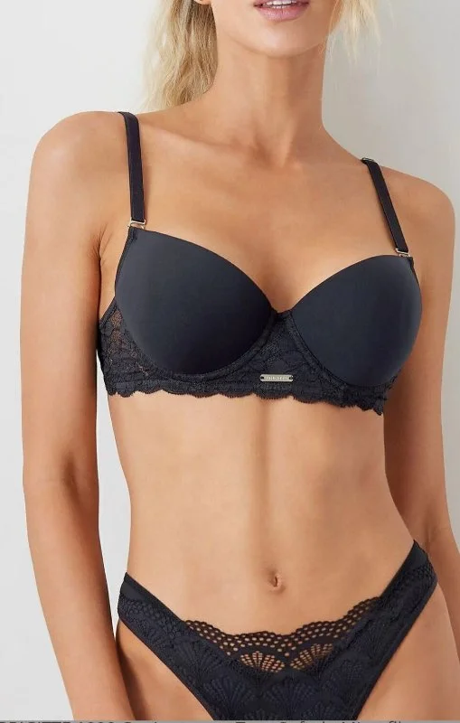 Conjunto con taza soft de microfibra y puntilla con less