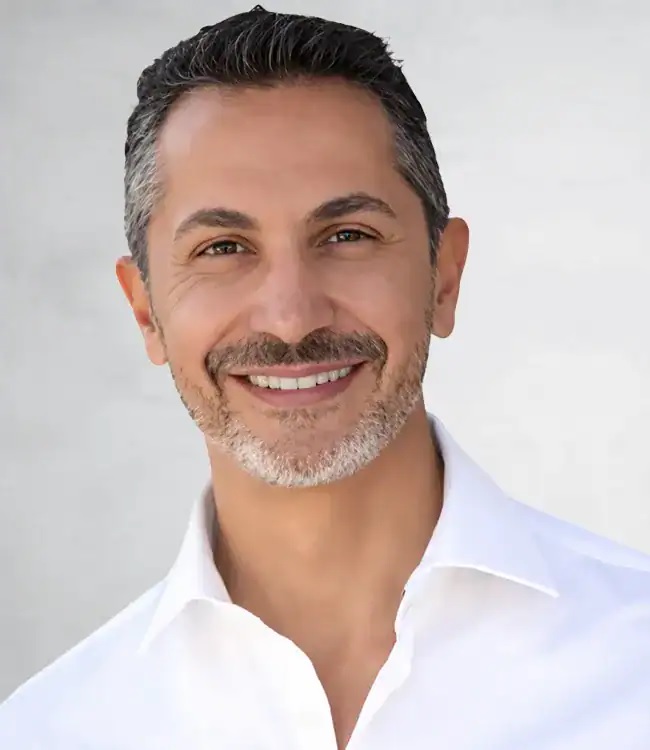 Dr. Aria Irvani, photo 1 of 2