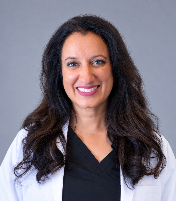 Dr Naila Farukhi, photo 1 of 3 thumbnail
