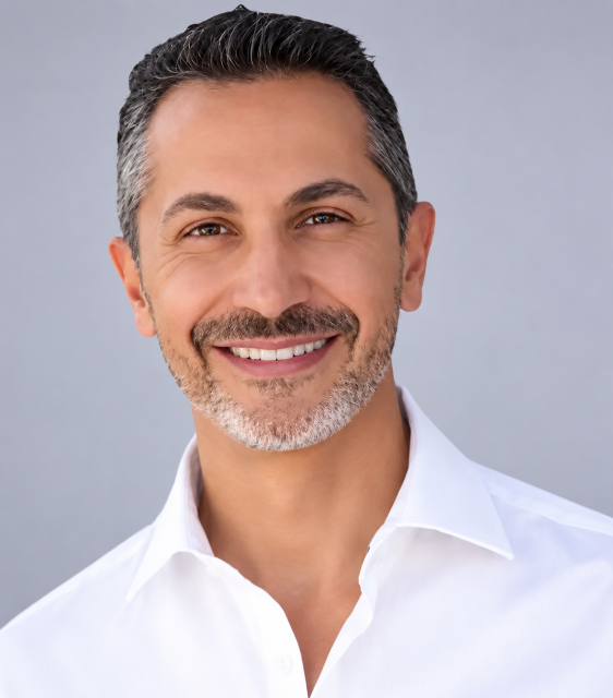 Dr. Aria Irvani, photo 1 of 3