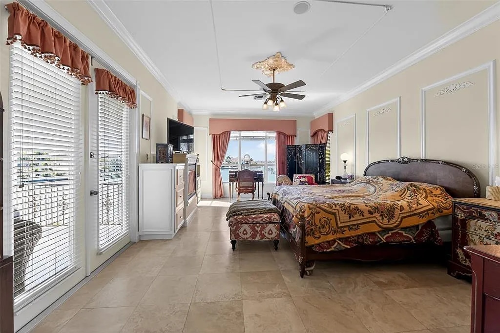 Before — original room