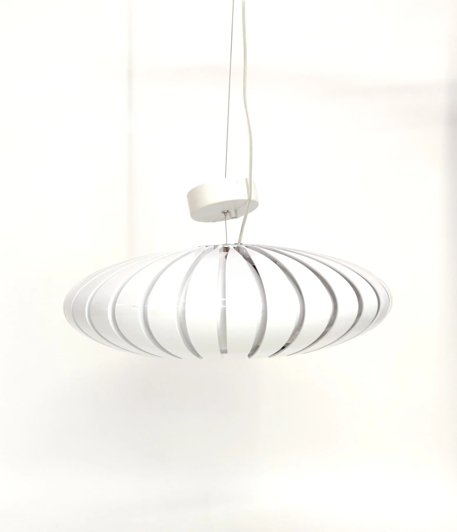 Moderne hvid hængelampe