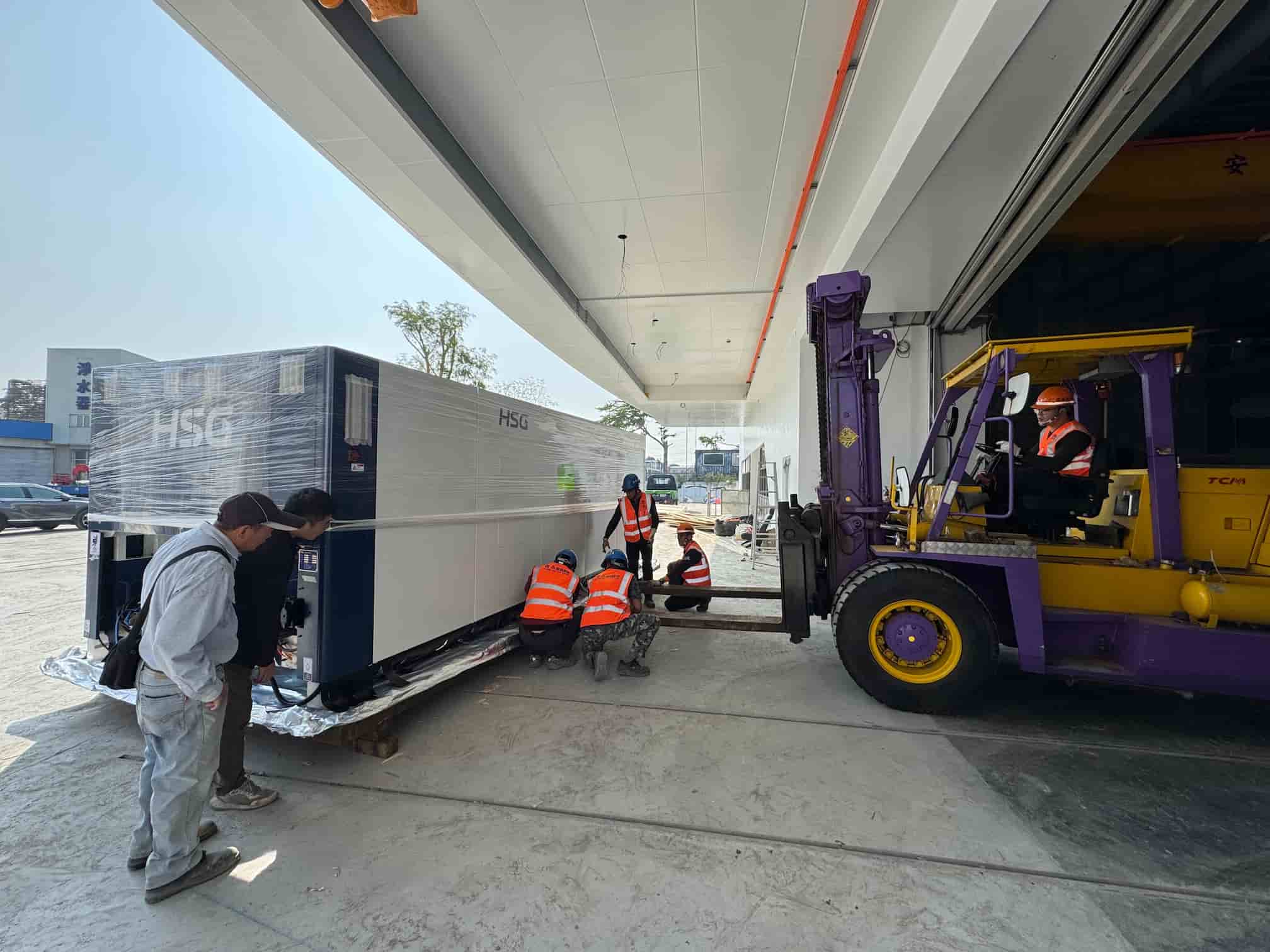 雷射切割機＋1對2自動倉儲 首圖