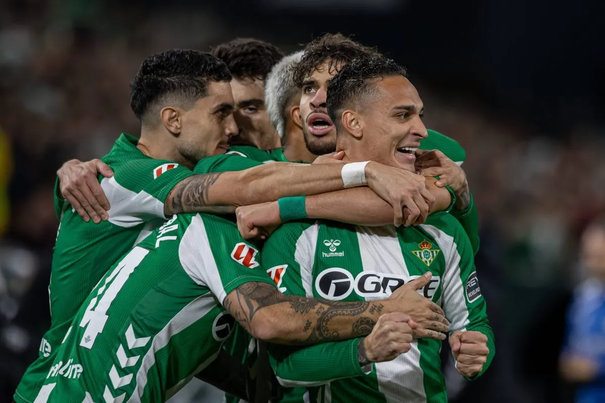 Bellerín's Last-Gasp Strike Denies Real Madrid in Seville