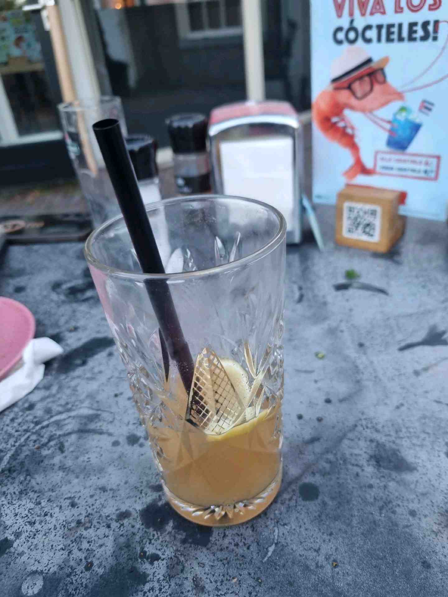 Community photo of a Sex on the Beach cocktail: Volgens de kaart een sex on the beach, in werkelijkheid een glas sinaasappelsap.... ~ La Cubanita