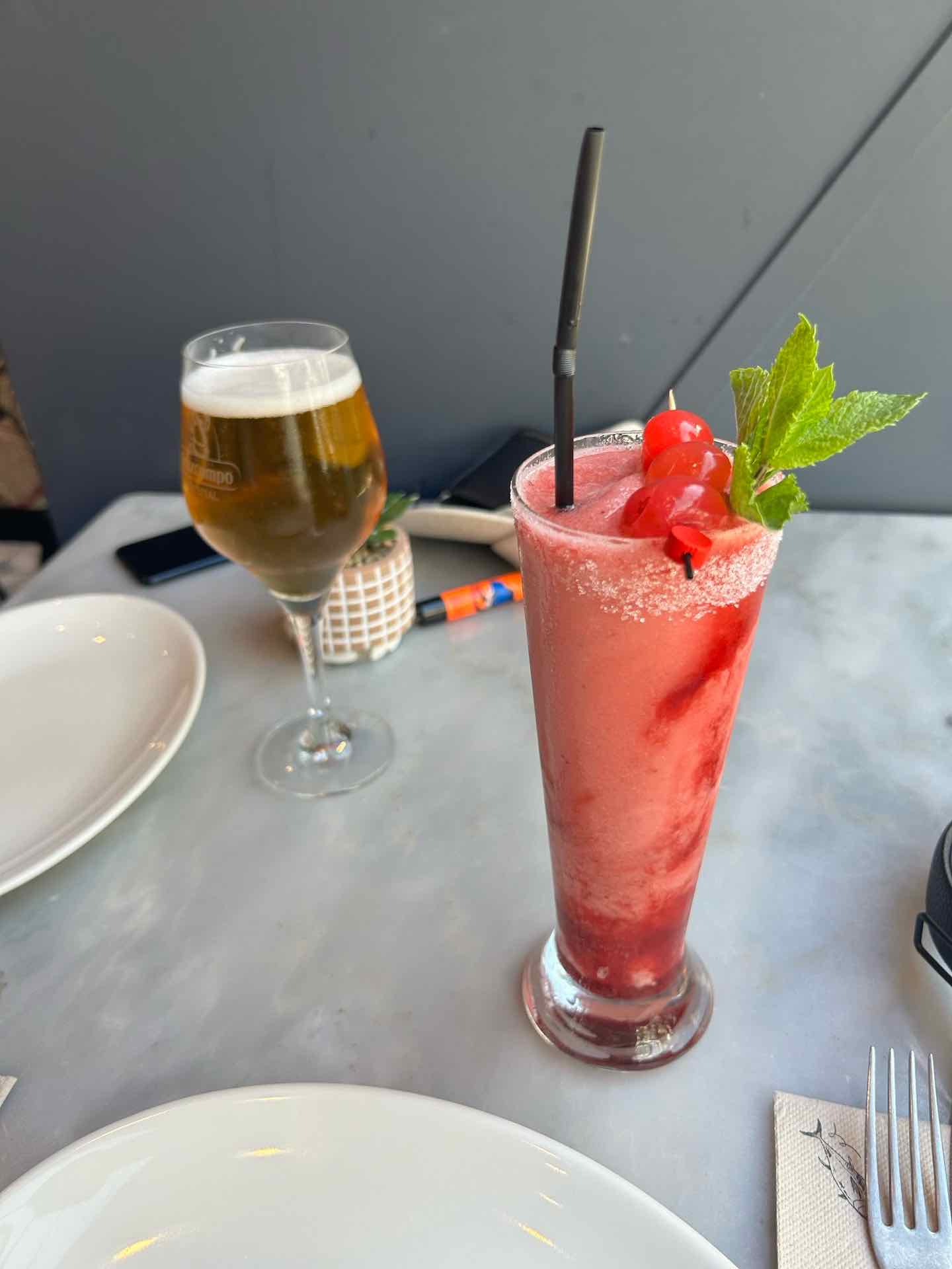 Community photo of a Frozen Strawberry Daiquiri cocktail: good but too sweet for me but still a solid choice