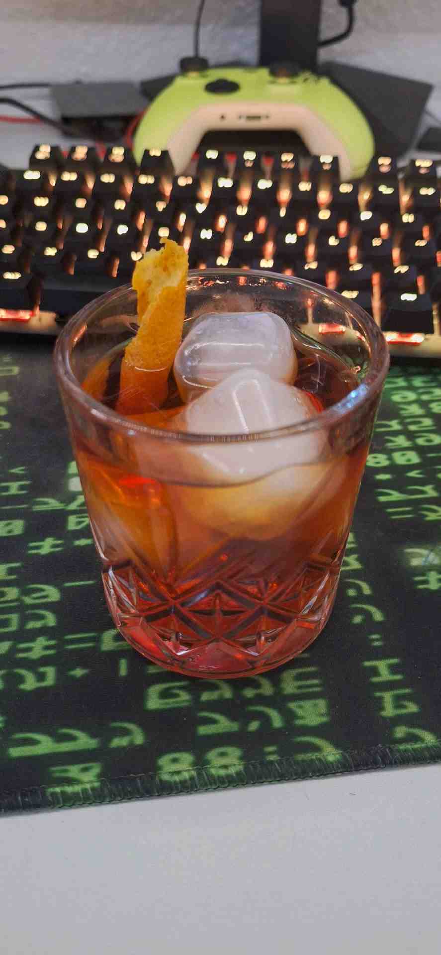 Community photo of a Boulevardier cocktail: First impression it's like a stronger Aperol spritz with whisky. You can really tastes everything inside the drink but. It might be too strong for some.