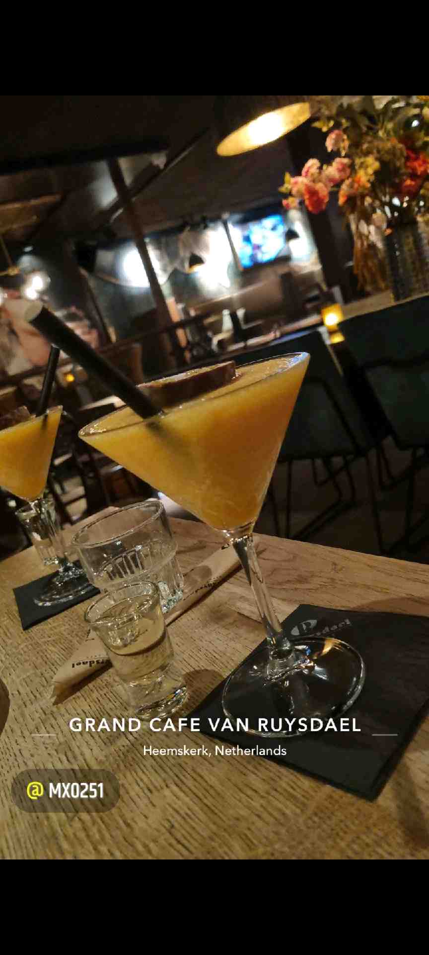 Community photo of a Frozen Pornstar Martini cocktail: Avondje met Mirel. Heerlijke cocktail! 
~ Ruysdael