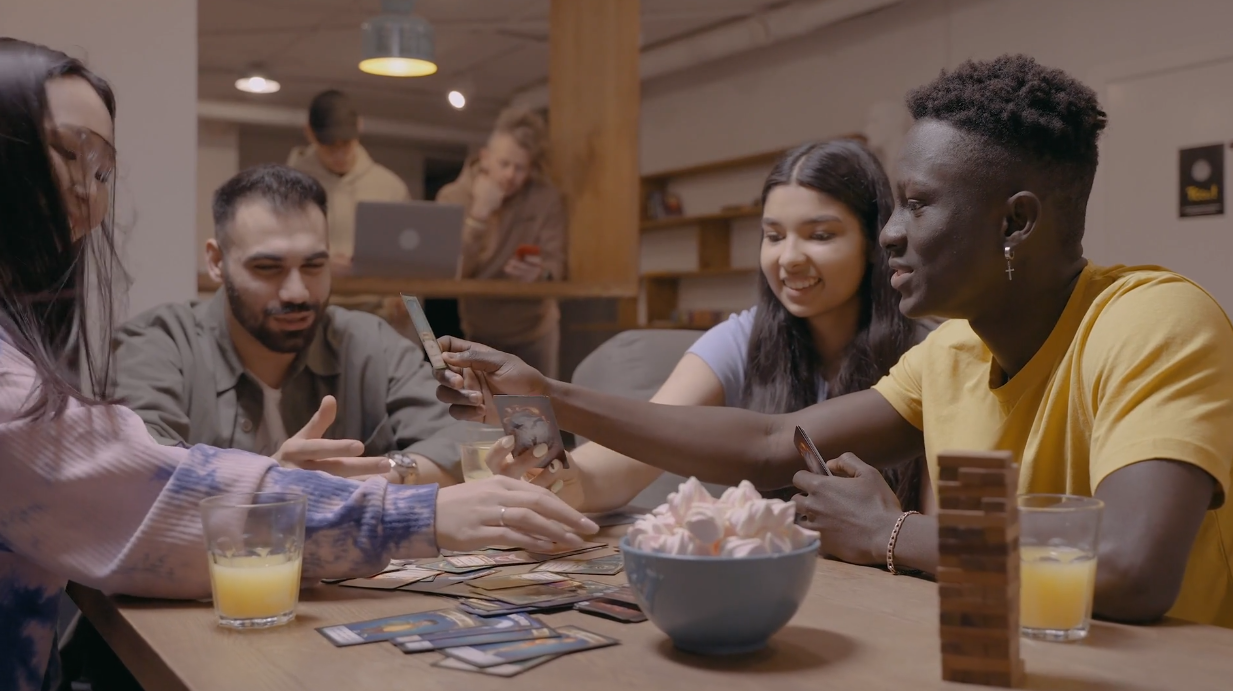 Game night anyone? đšī¸