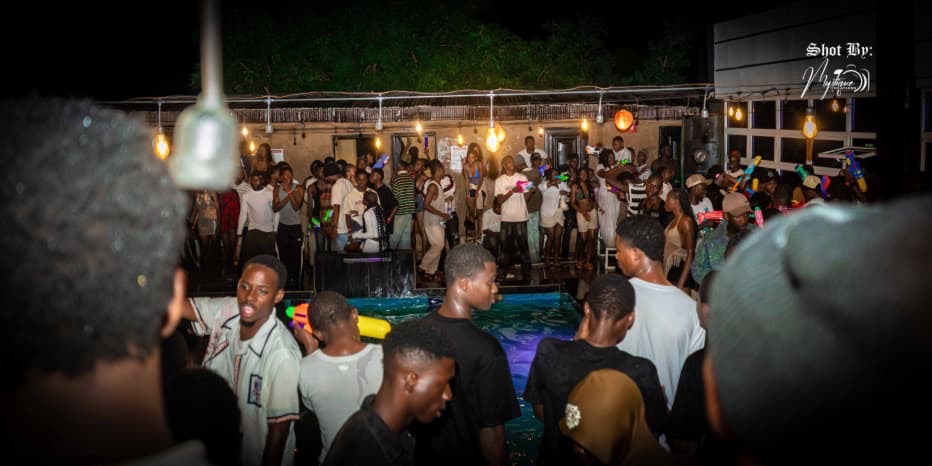 Moment from Yolo(pool Deck Party)