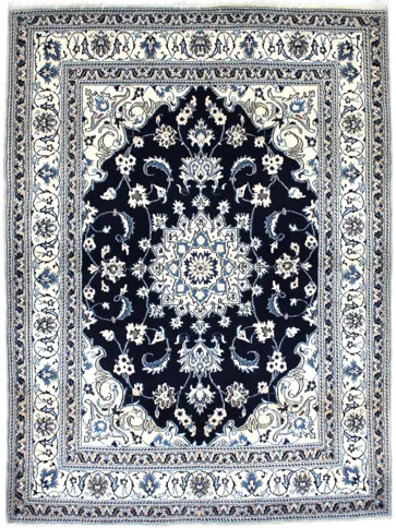 Complete view of the rug