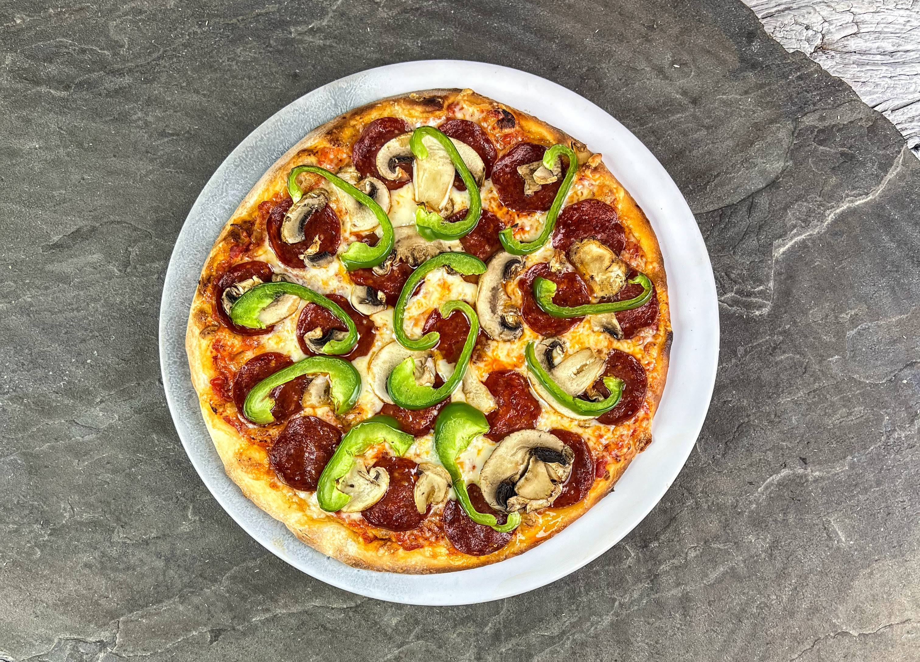 Pepperoni, Mushroom, Green Pepper Pizza