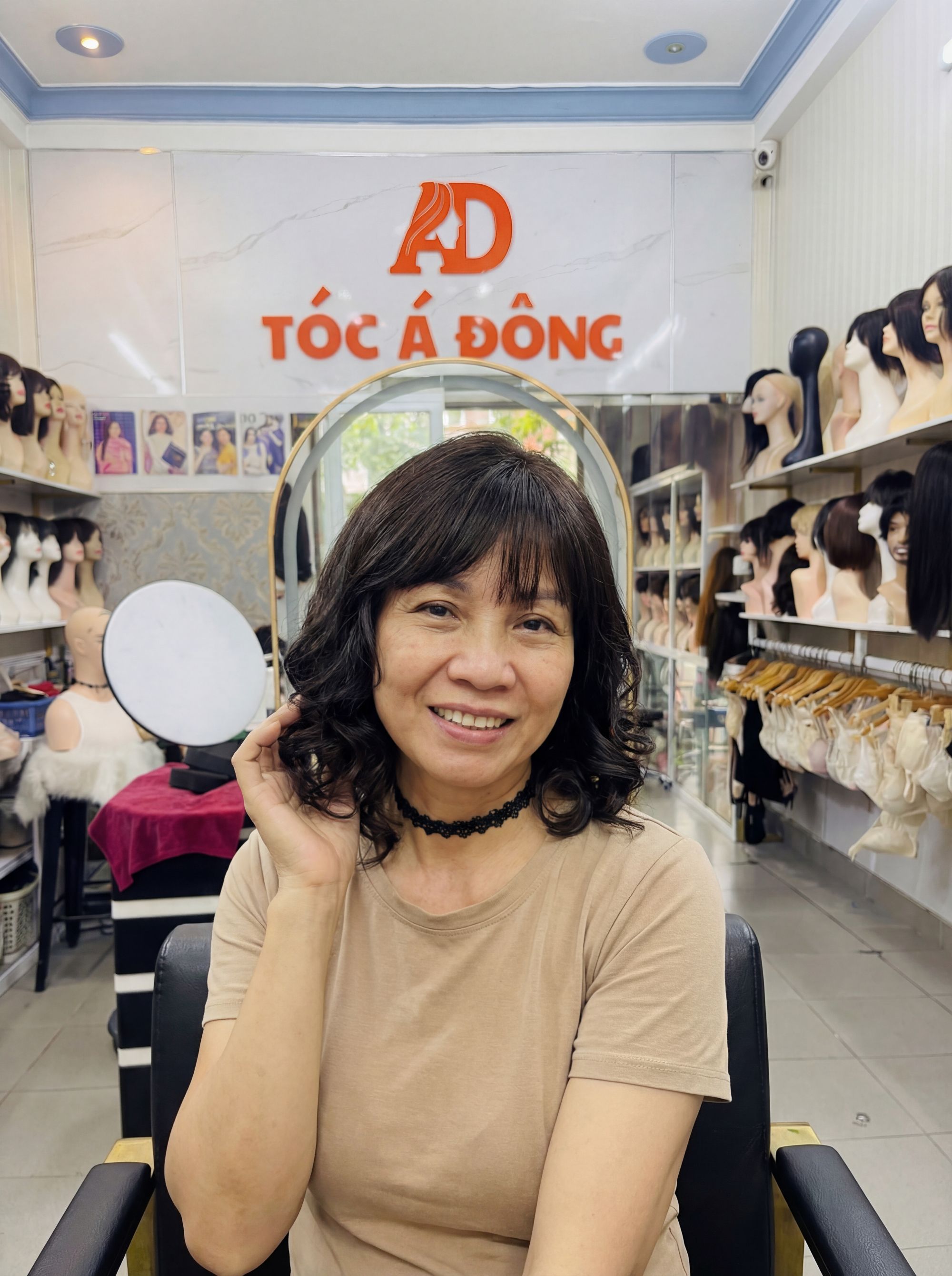 Mua Tóc Giả Nữ Trung Niên - Tóc Á Đông