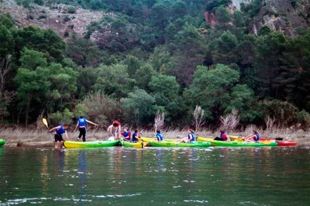 Piragua - Haz la mejor ruta del Ebro catalán. De Miravet a Benifallet. 12 km