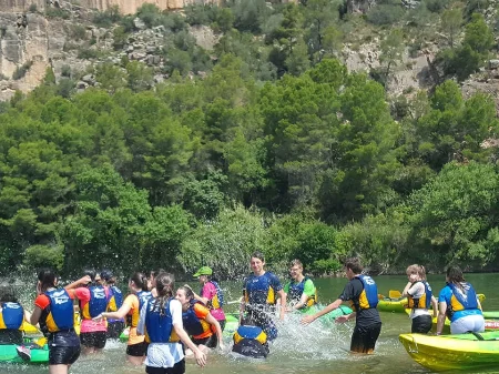 Piragua de Xerta a Tortosa. 12 km.