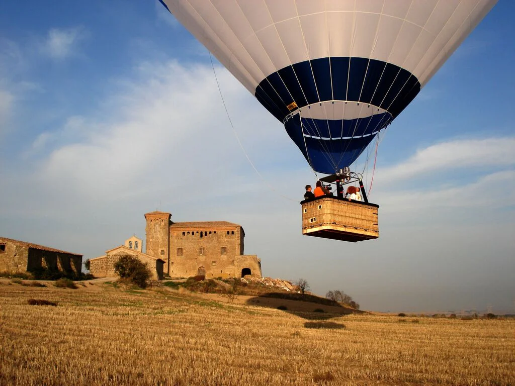 Vuelos en globo paseos en globo aerostatico en la segarra — Globo castillosegarra
