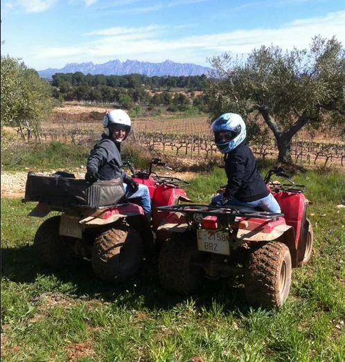 Excursiones en quad para parejas ruta exclusiva — Quads barcelona vinedos