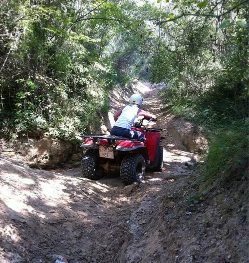 Excursion en quad 1 dia destino montserrat — Quad montserrat