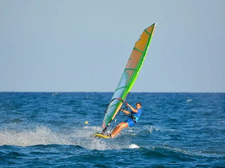 Alquiler de Windsurf en Calella, por horas