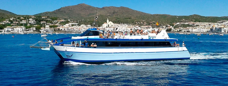 Barco parque natural cap de creus faro y mundo dali — Cap atlantida3