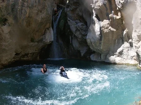 Barraquismo en el Río Verde de Granada