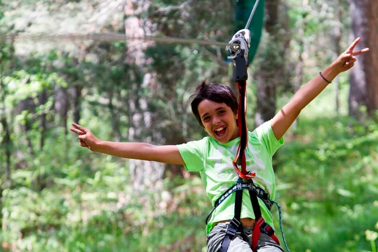 Arborismo en cercedilla parque aventura en los arboles — Aventura amazonia cercedilla peq