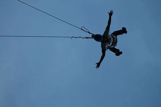 Puenting en murillo de gallego sobre rio gallego 25m — Puenting huesca