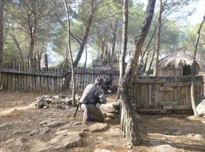 Paintball en valencia 20 000 m de naturaleza — 2 paintball valencia