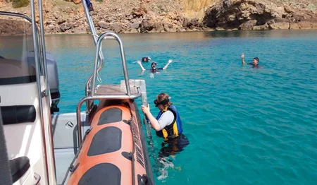 Snorkel con Lancha en la Reserva Marina
