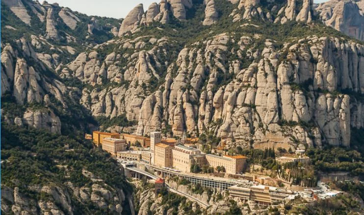 Helicoptero litoral y montserrat vuelo 40 min — Helicoptero barcelona helicoptero montserrat
