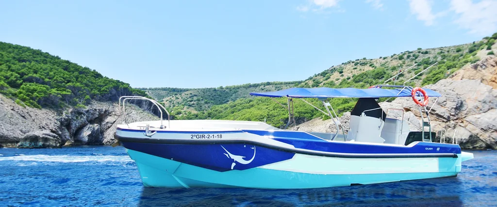 Barco privado en girona capacidad 32 pasajeros — 2 barco escala costabrava