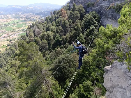 Via ferrata de les Baumes Corcades, en Centelles