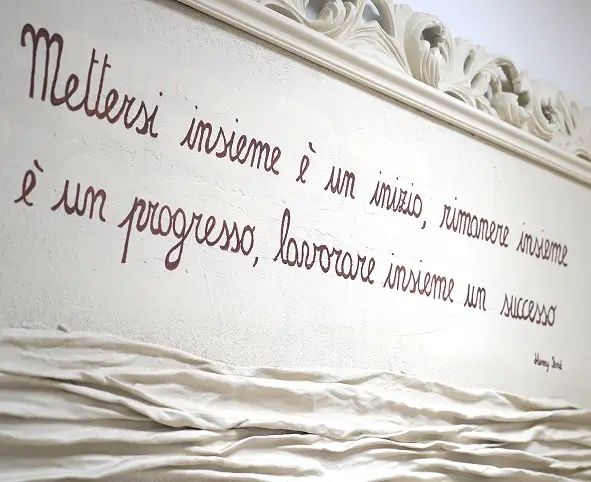 Mettersi insieme è un inizio, rimanere insieme è un progresso, lavorare insieme un successo