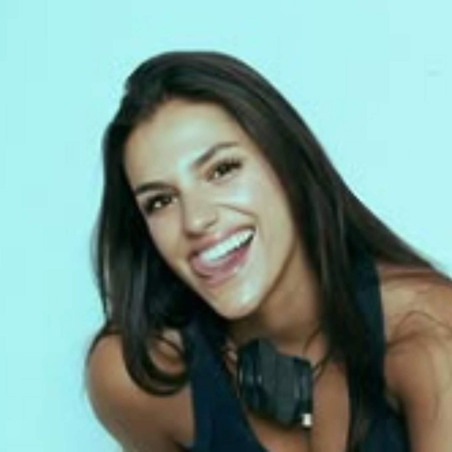 SHANIA profile