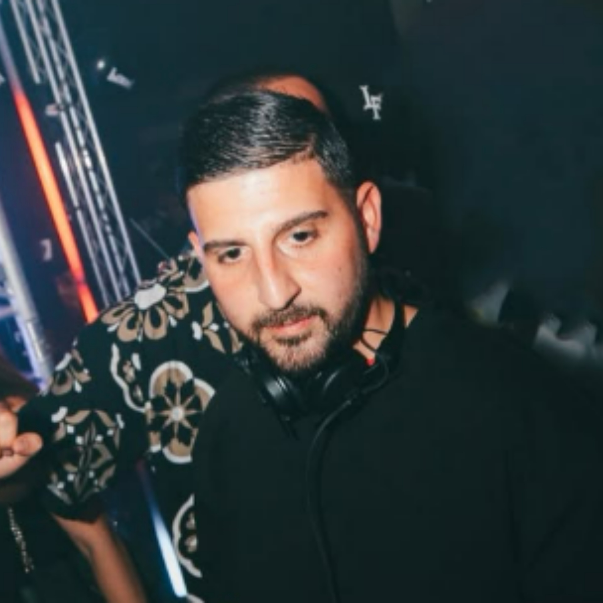 VEEJU profile