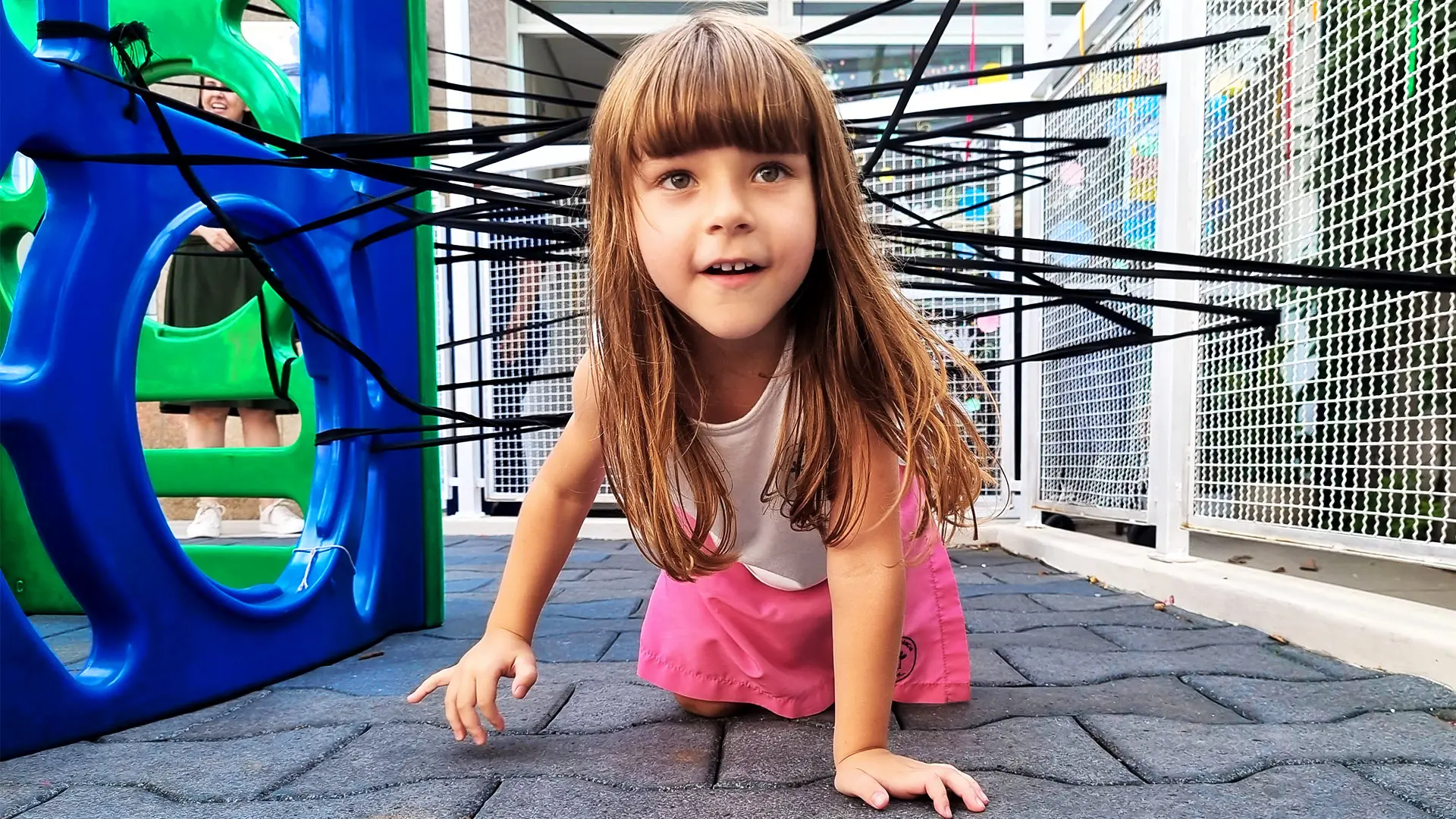 crianca-brincando-colegio-jardim-tia-lolo-1