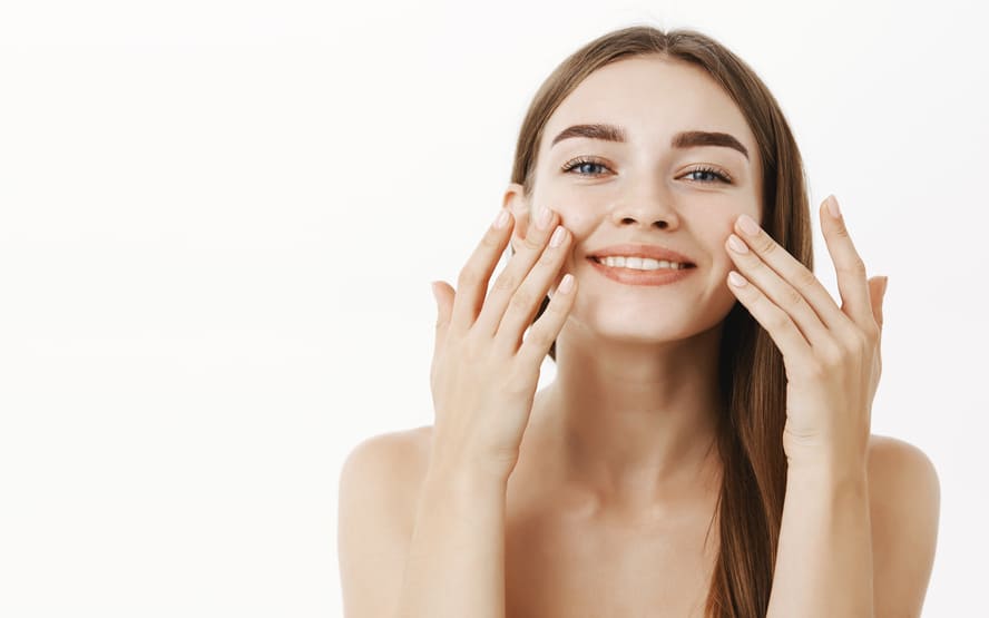 8 Benefícios do óleo de jojoba para o rosto