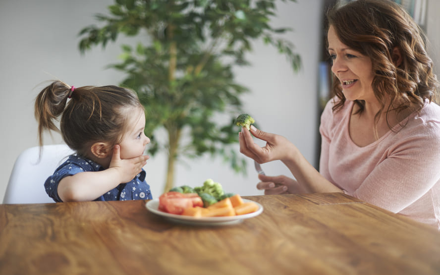 Guia facilitado da dieta cetogênica - 6 Benefícios! %contagem (título)% Como acabar com a Descamação do couro cabeludo