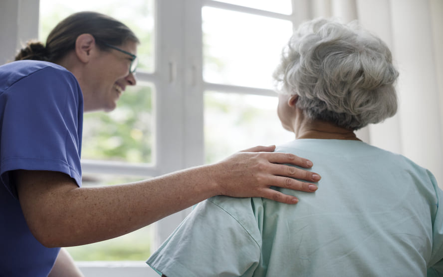 O que é um médico geriatra? %contagem (título)% %nome de arquivo% O que é um médico geriatra?