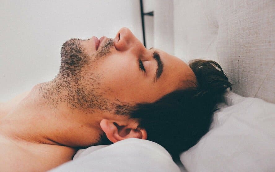 8 remédios naturais para você dormir melhor