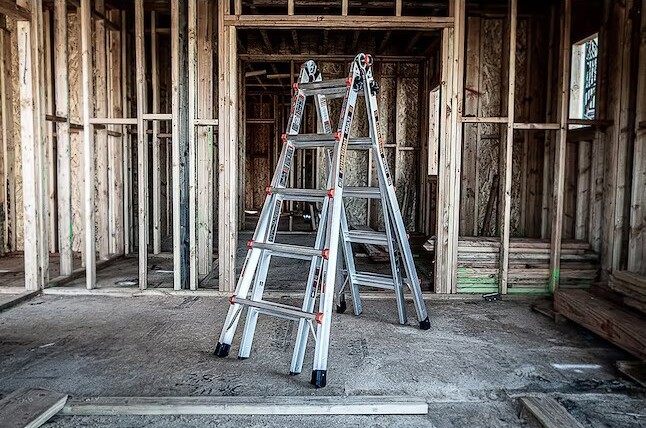 Ladder, 17-Foot