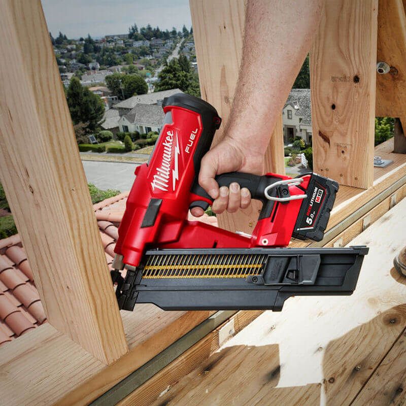 Акумулаторен пистолет за греди Milwaukee M18 FFN под наем – Варна
