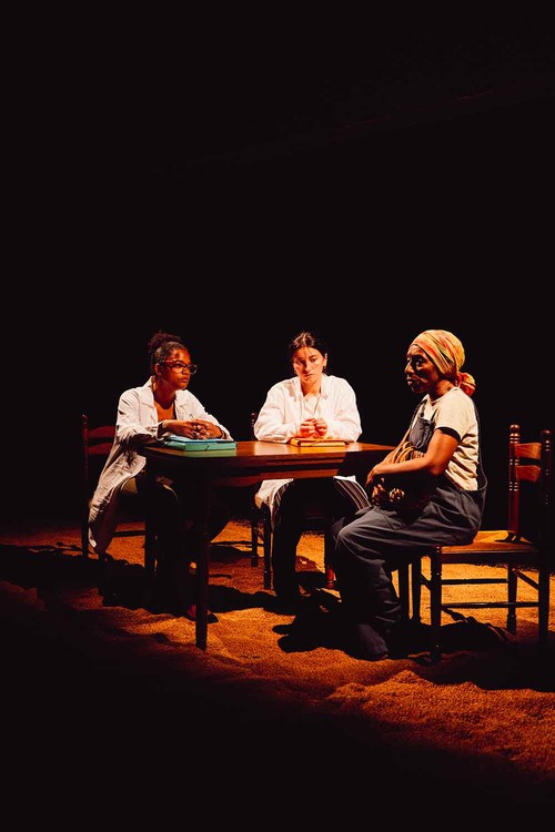 TROP BEAU POUR Y VOIR