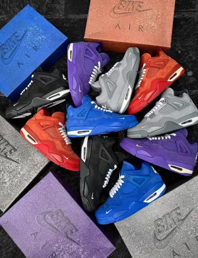 Jordan 4 disponibles en plusieurs couleurs