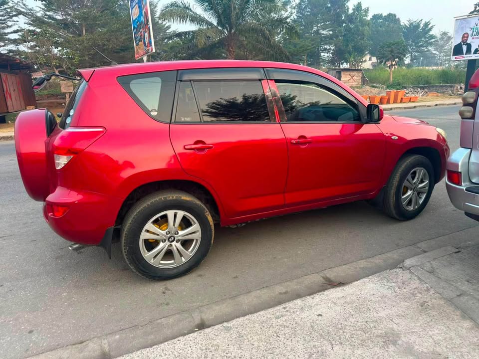 Toyota RAV4 2009 version japonaise, image 3