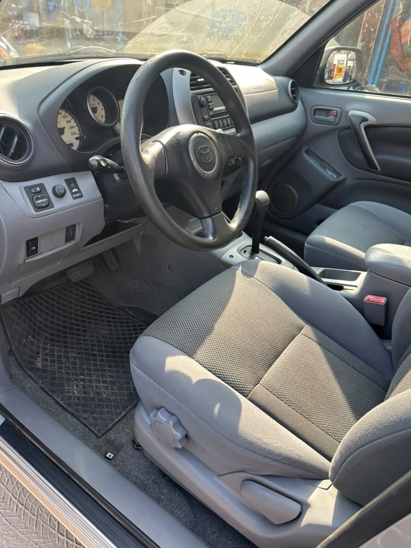 Toyota Rav 4 2009 en bon état, image 9