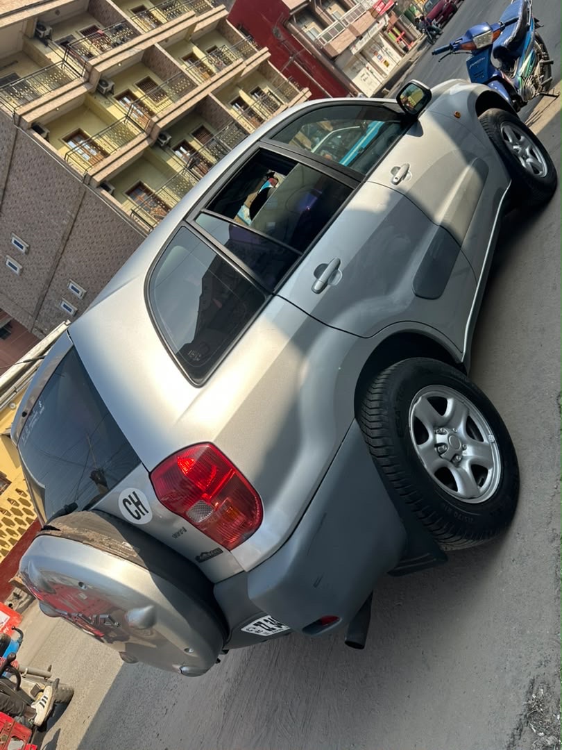 Toyota Rav 4 2009 en bon état, image 10