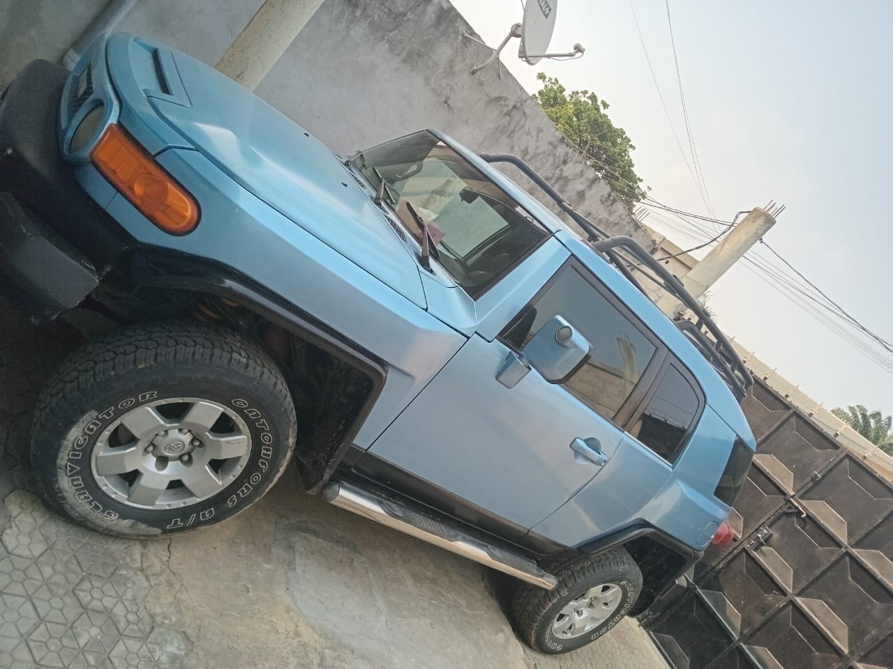 FJ Cruiser en bon état à vendre, image 3